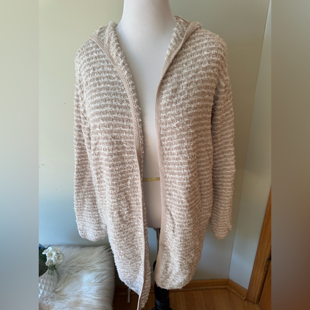 Nicole Miller Artelier Textured Beige Knit